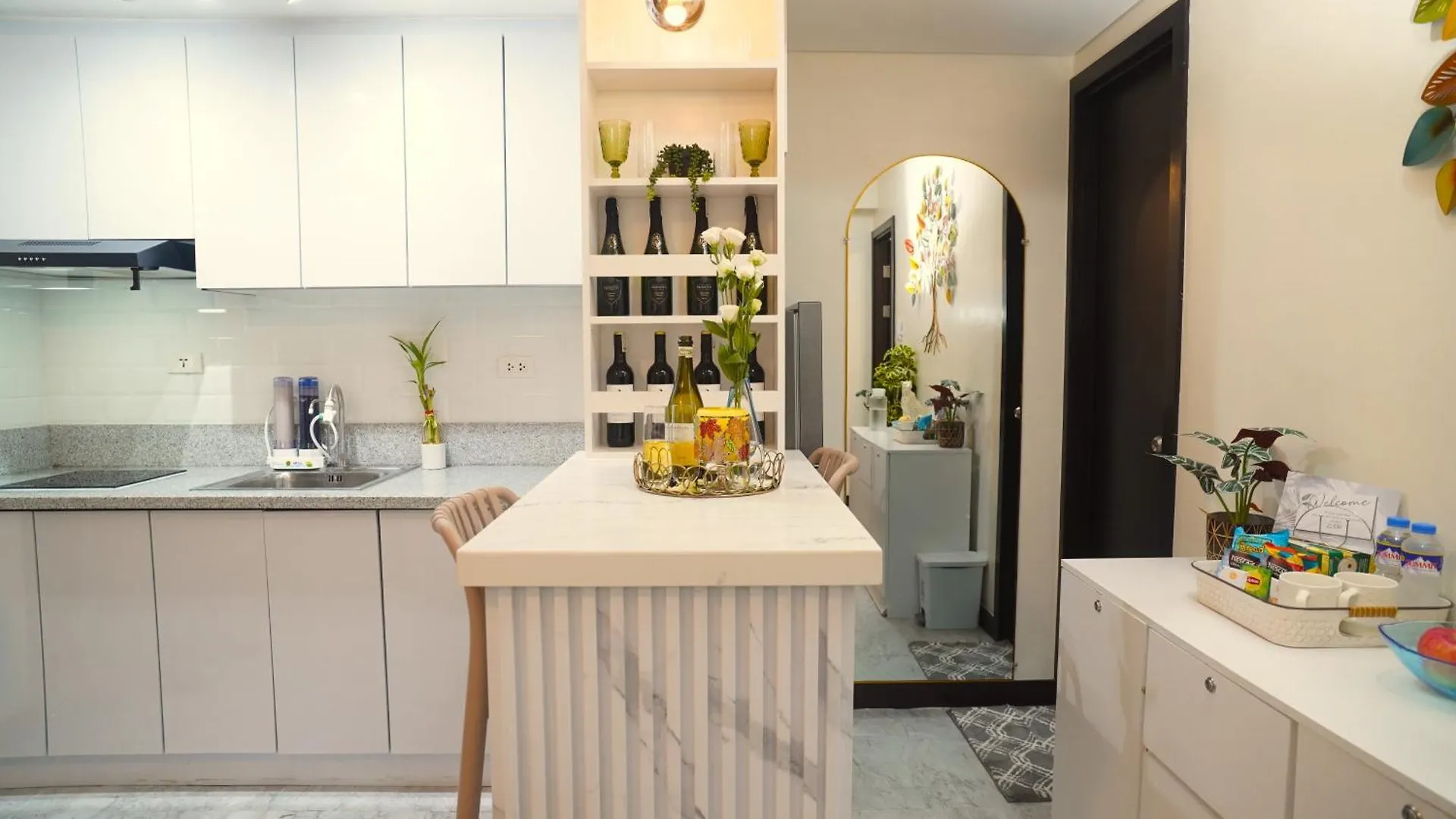Apartment San Lorenzo Place Mall & Residences Tower 3 By Magallanes Mrt Station Makati Manila Philippines