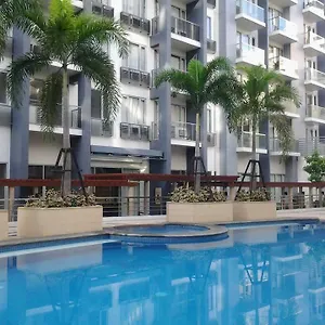 One Palm Tree Manille