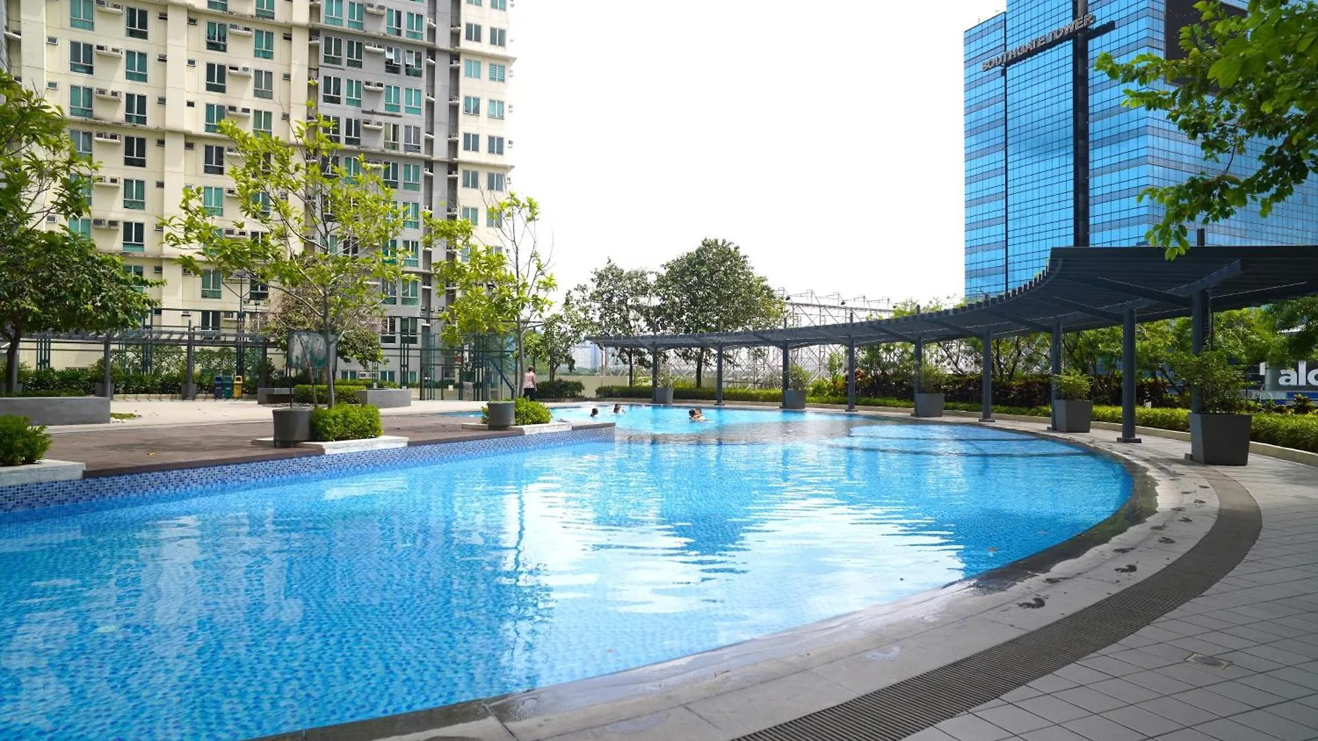 San Lorenzo Place Mall & Residences Tower 3 By Magallanes Mrt Station Makati Manila 0*,  Philippines