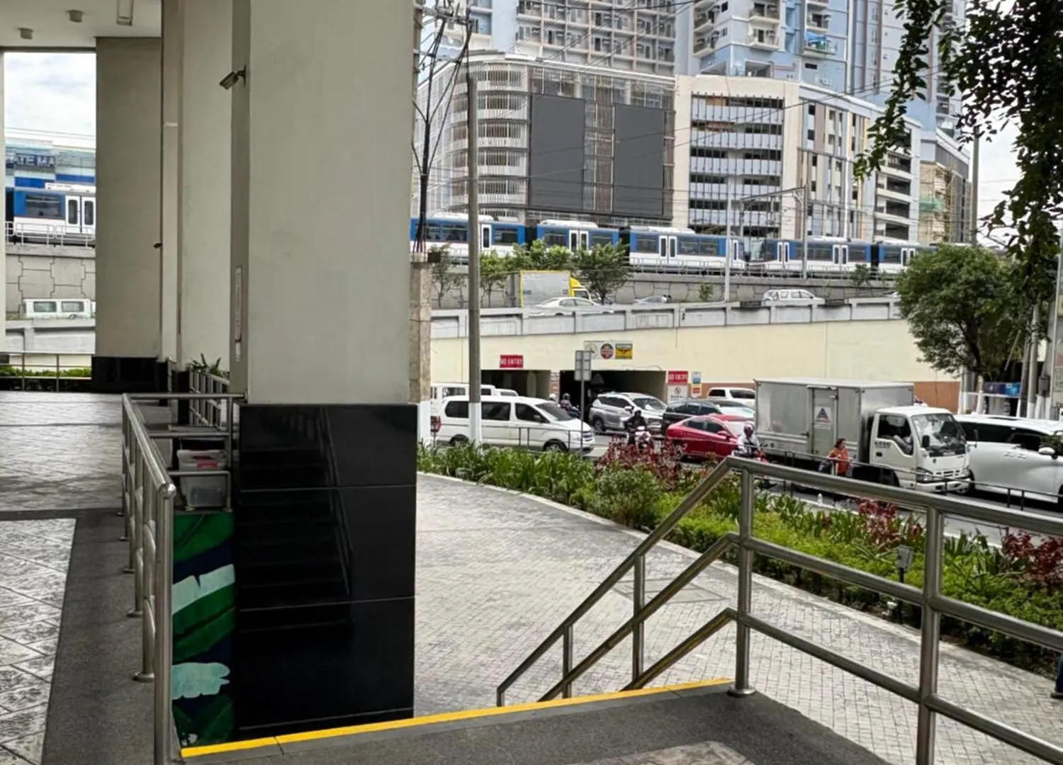 San Lorenzo Place Mall & Residences Tower 3 By Magallanes Mrt Station Makati Manila Apartment