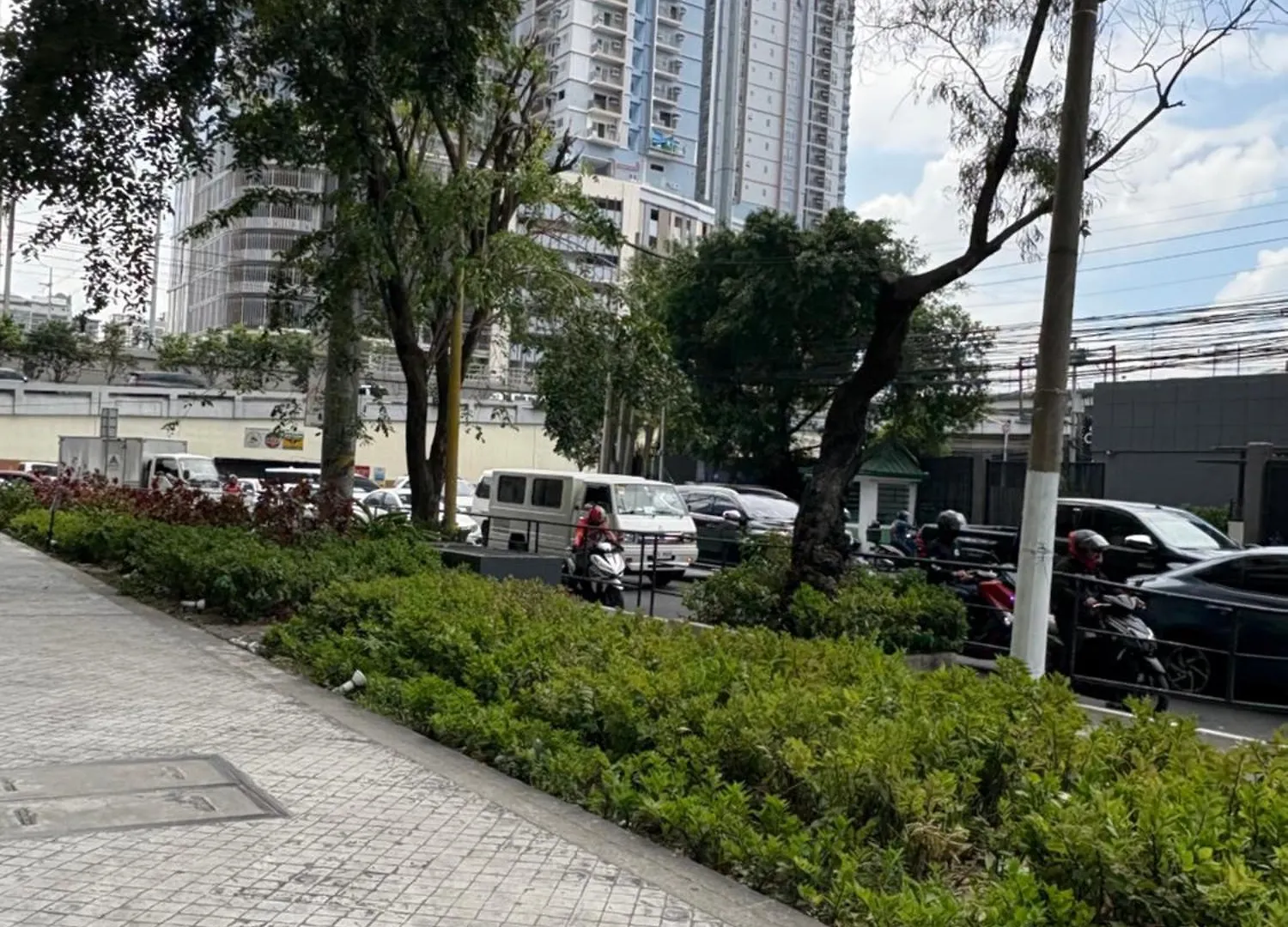 San Lorenzo Place Mall & Residences Tower 3 By Magallanes Mrt Station Makati Manila Philippines